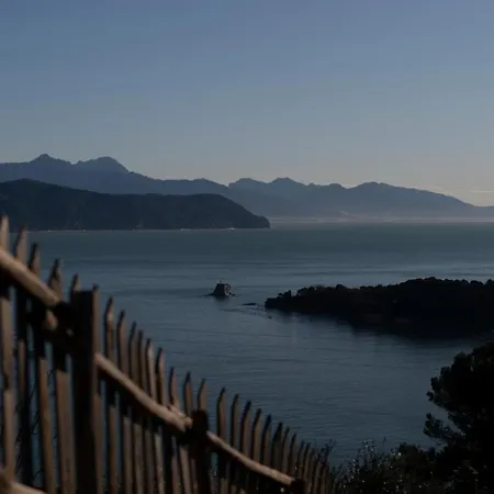 La Casa Sopra Il Castello - Portovenere Holiday home *